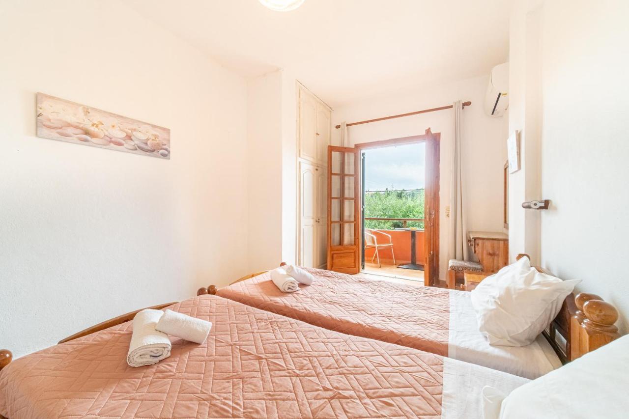 פאלאוקסטריצה Arianna Studio Ground Floor 1 מראה חיצוני תמונה